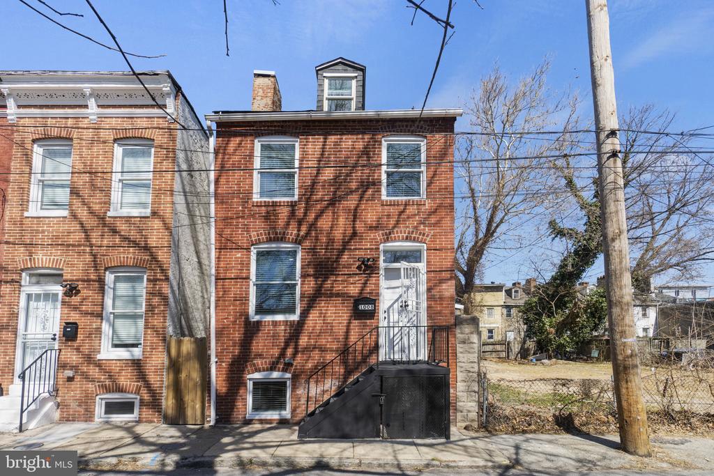 1008 BOYD STREET