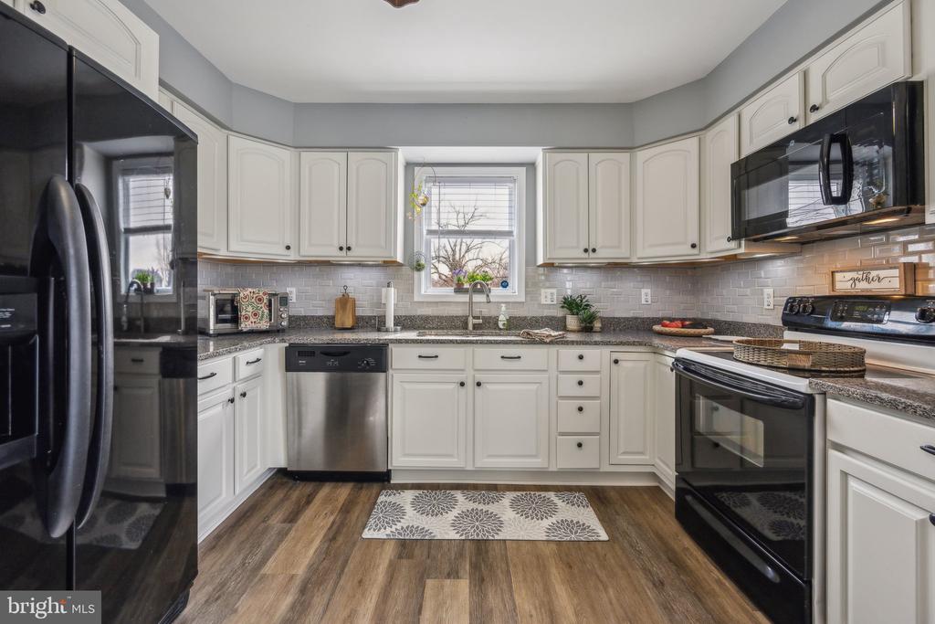 8223 BEAR CREEK DRIVE