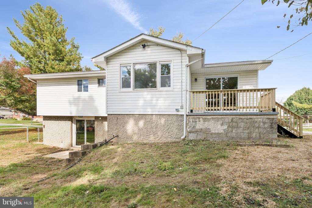 3402 COURTLEIGH DRIVE