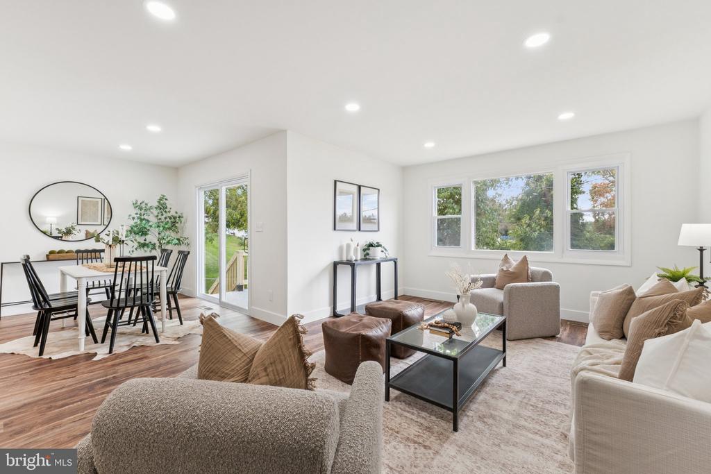 3402 COURTLEIGH DRIVE