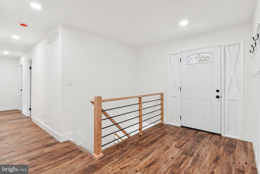 3402 COURTLEIGH DRIVE