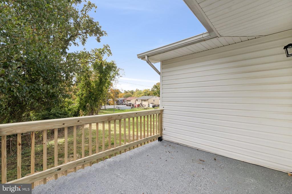 3402 COURTLEIGH DRIVE