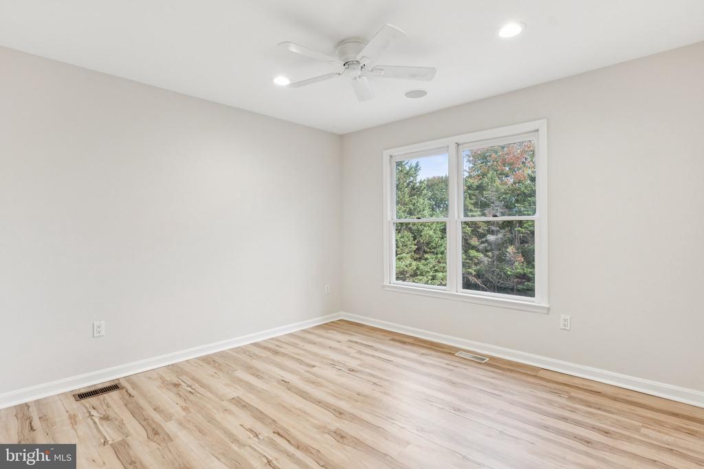 3649 EPPING FOREST WAY