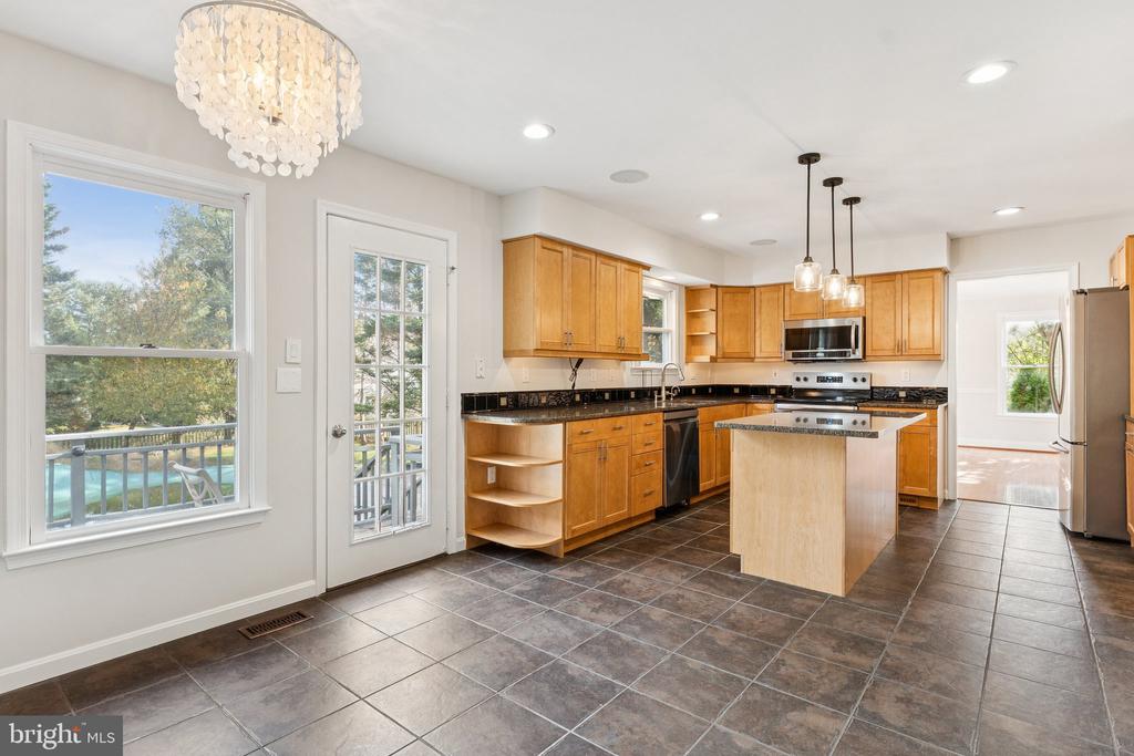 3649 EPPING FOREST WAY