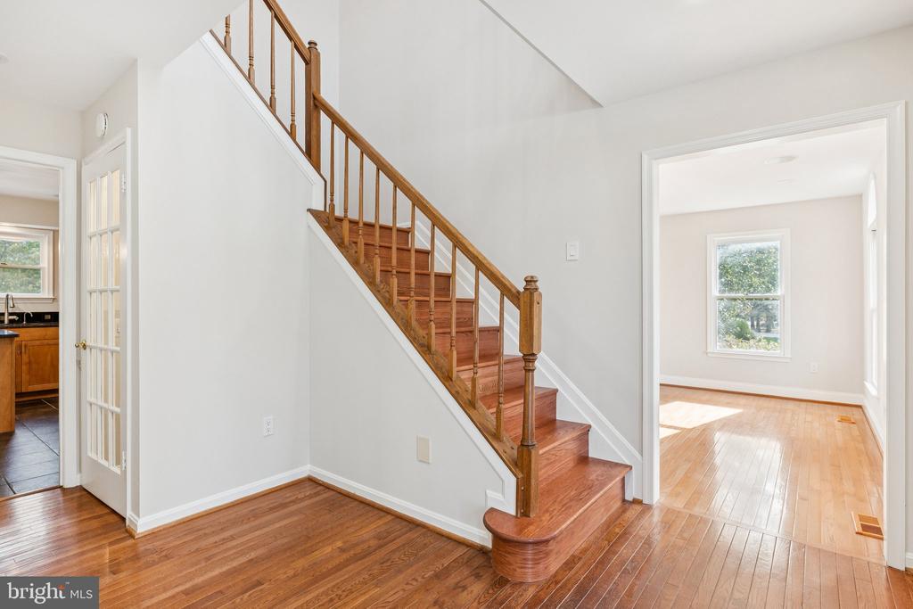 3649 EPPING FOREST WAY