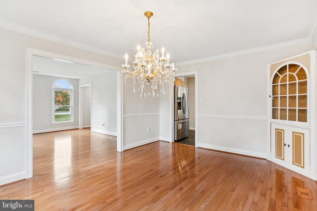 3649 EPPING FOREST WAY