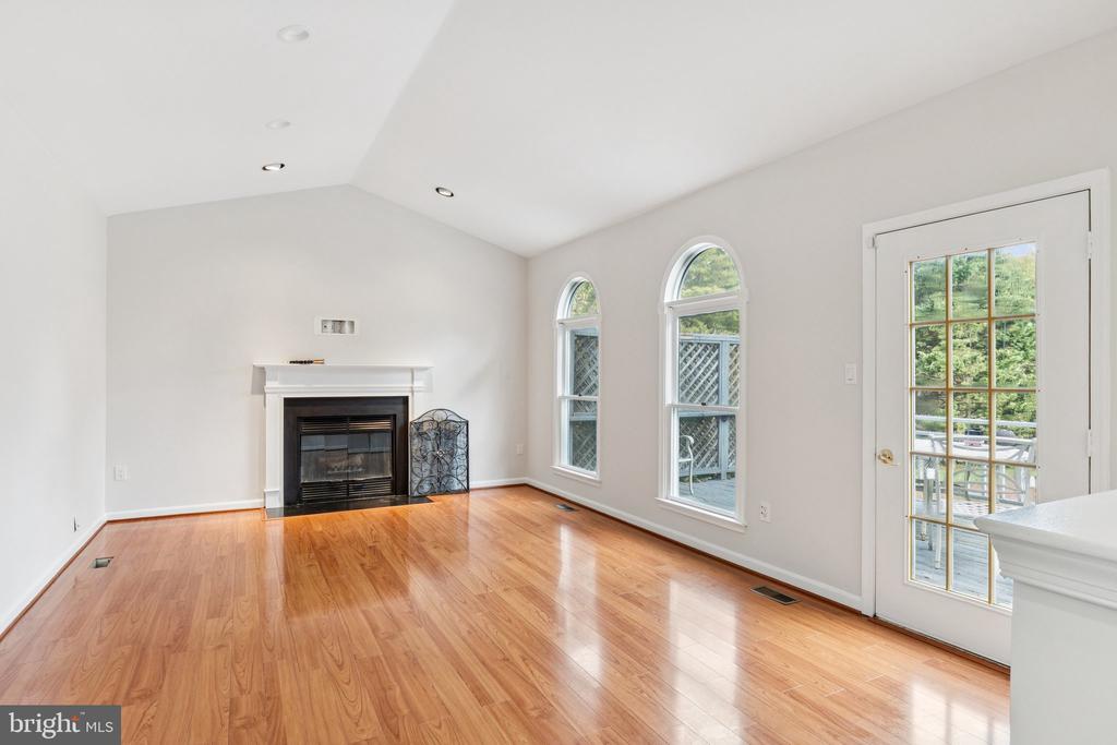 3649 EPPING FOREST WAY