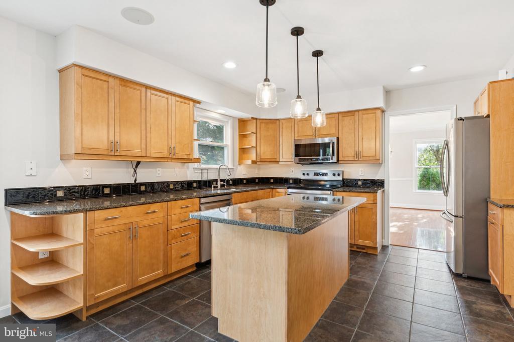 3649 EPPING FOREST WAY