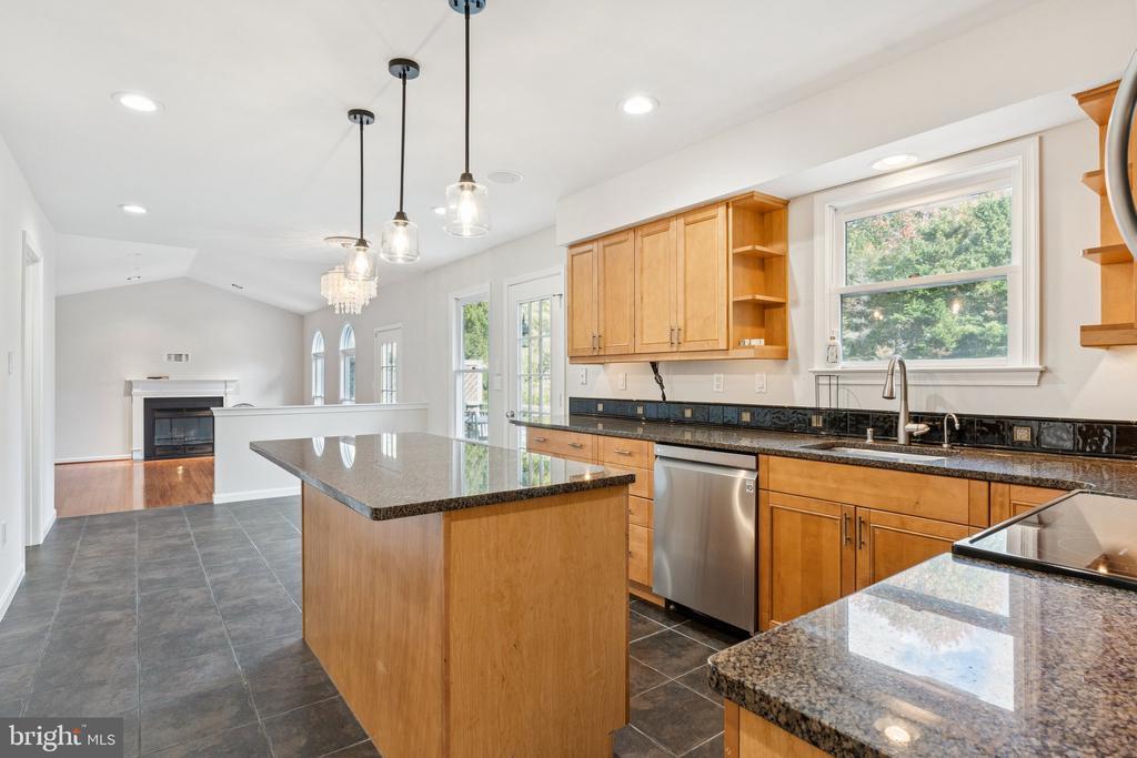3649 EPPING FOREST WAY