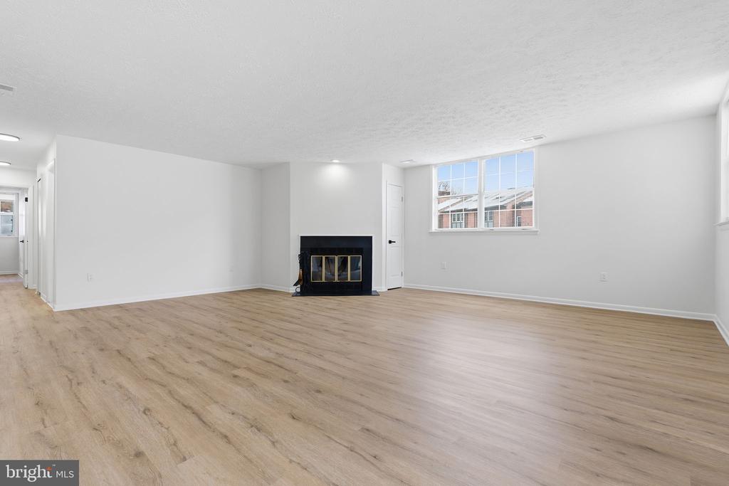 2201 WOODBOX LANE Unit: 2201A