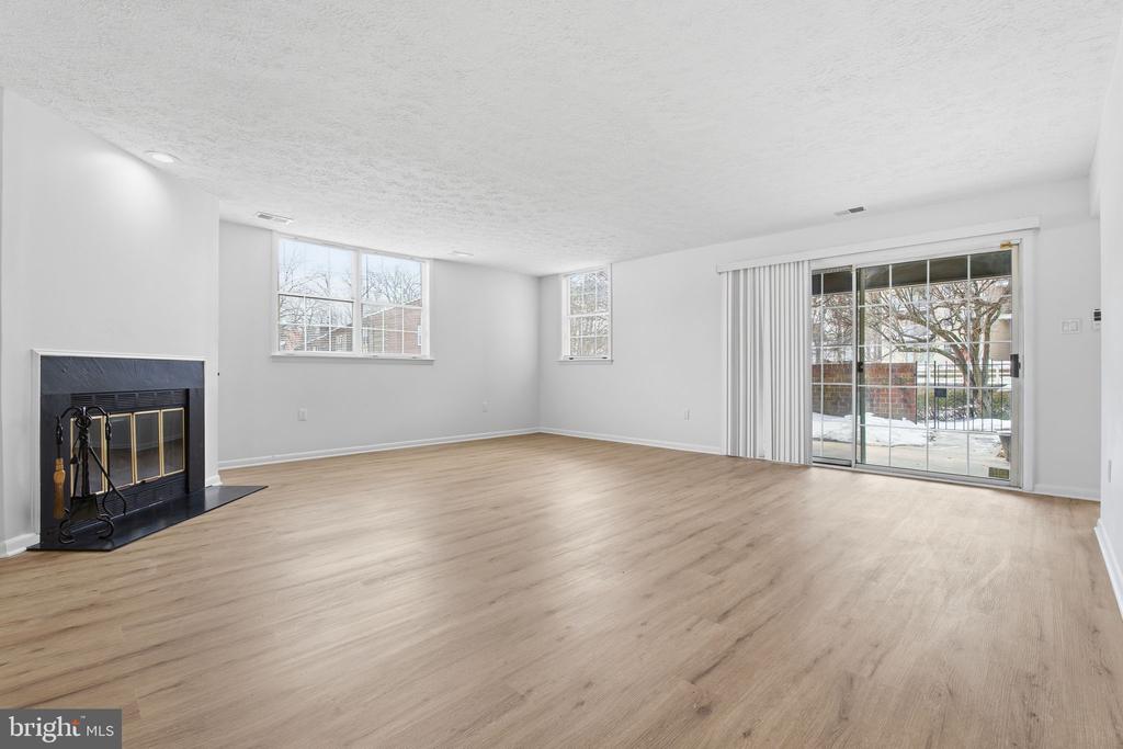 2201 WOODBOX LANE Unit: 2201A