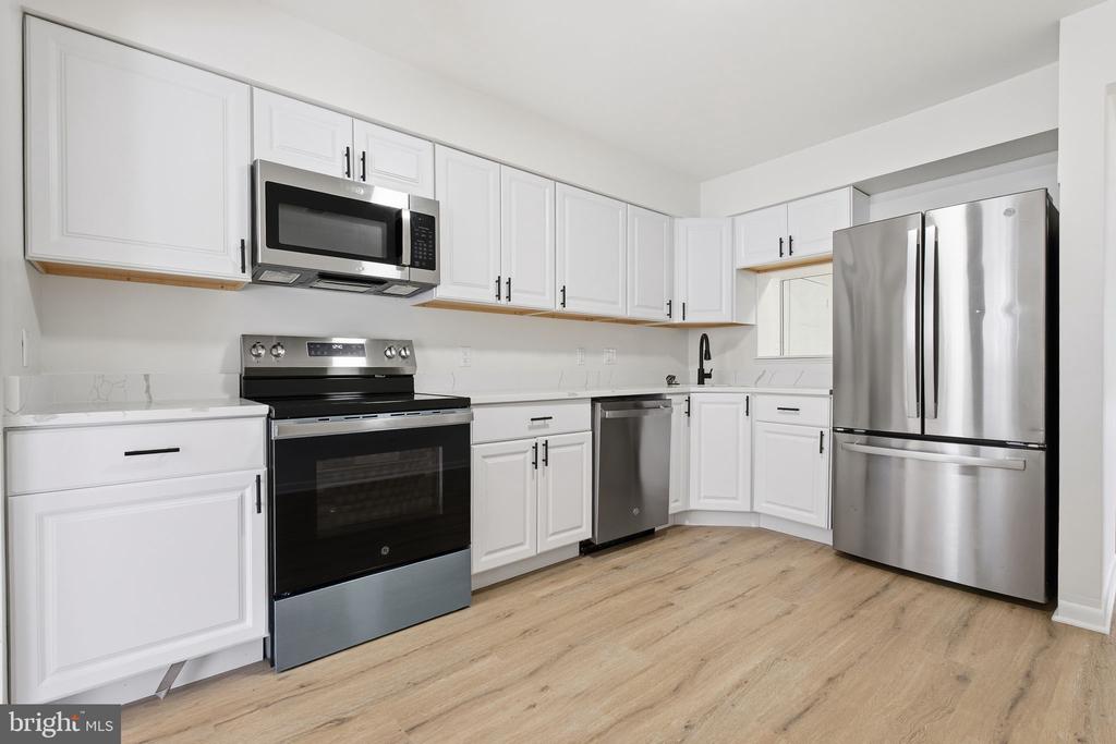 2201 WOODBOX LANE Unit: 2201A