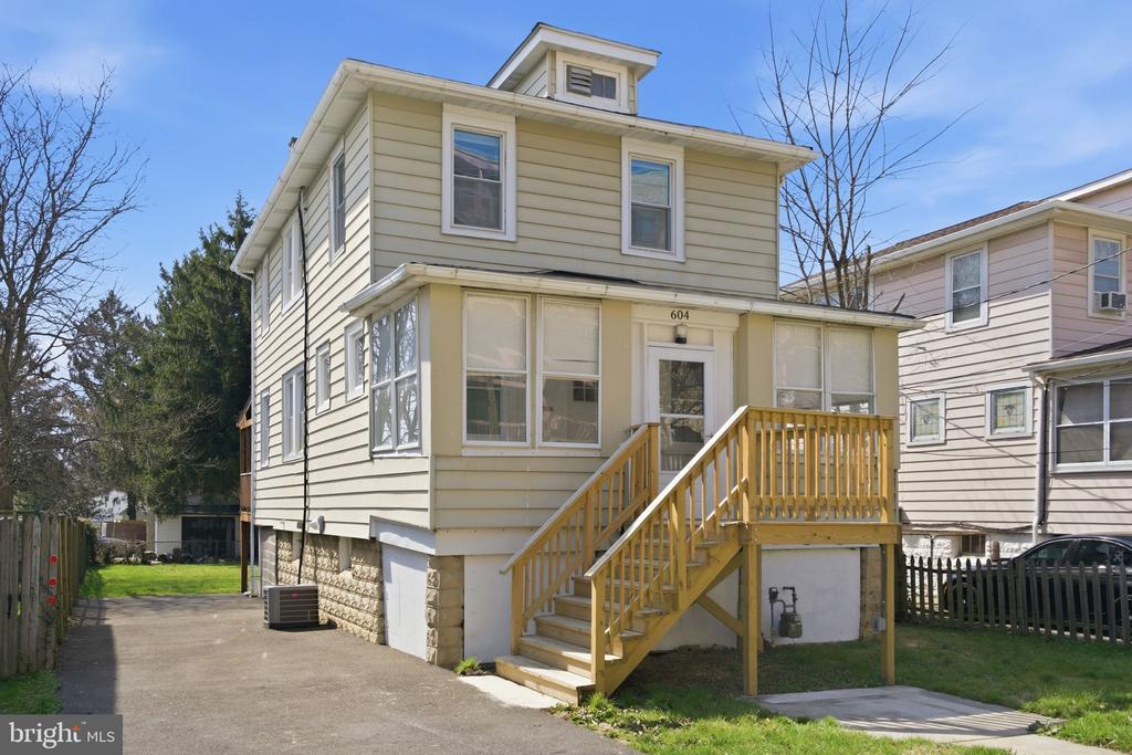 604 MILITARY AVENUE