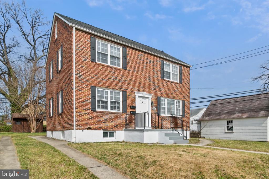 2528 WENDOVER ROAD Unit: B