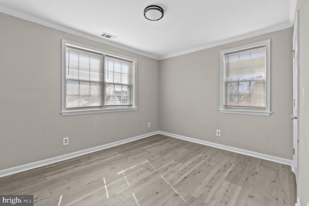 2528 WENDOVER ROAD Unit: B