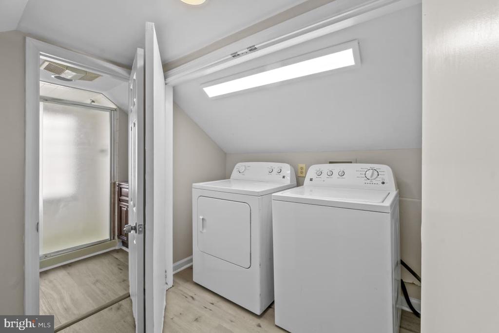 2528 WENDOVER ROAD Unit: B