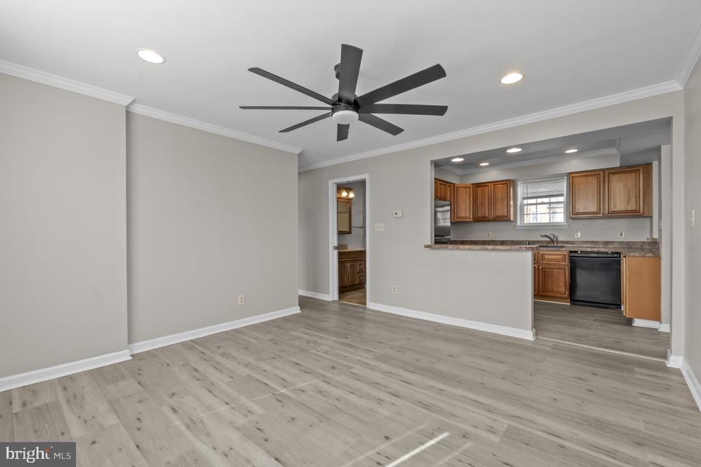 2528 WENDOVER ROAD Unit: B