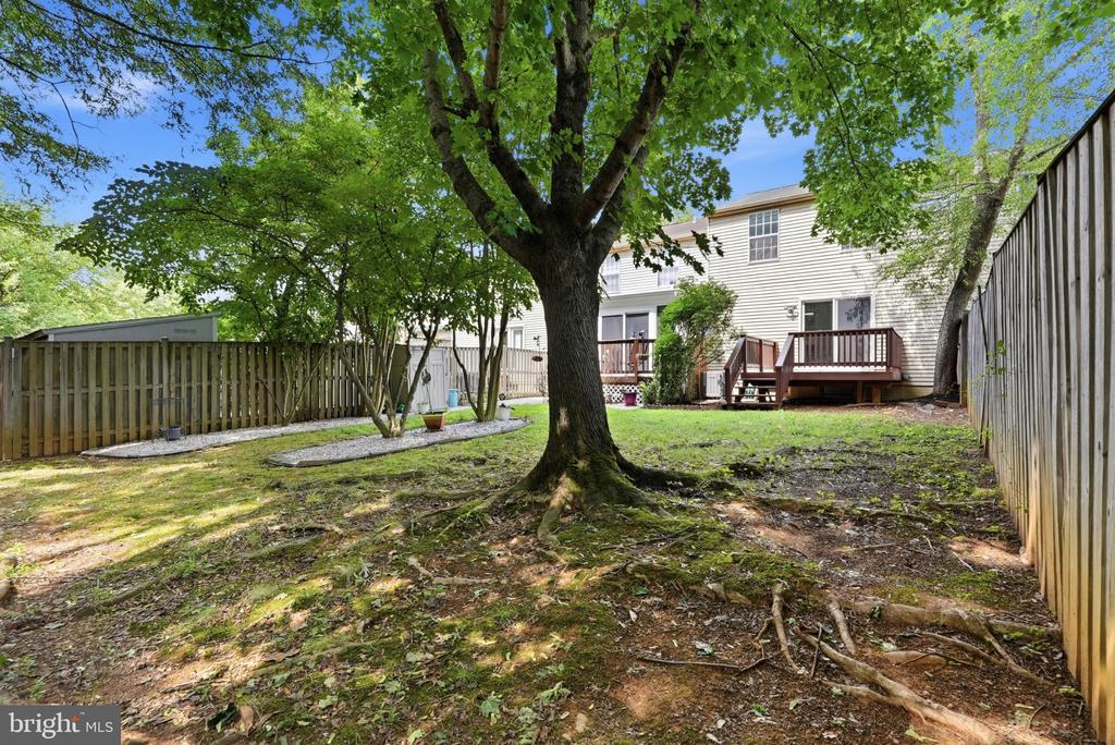 2013 CEDAR BARN WAY
