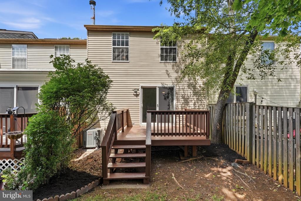 2013 CEDAR BARN WAY