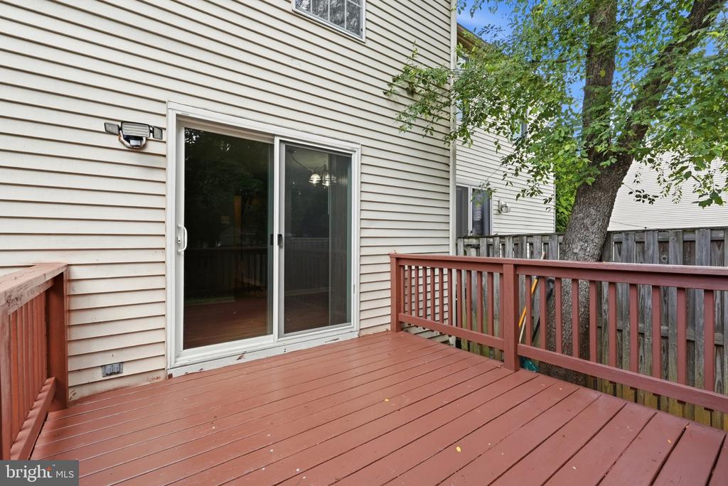 2013 CEDAR BARN WAY