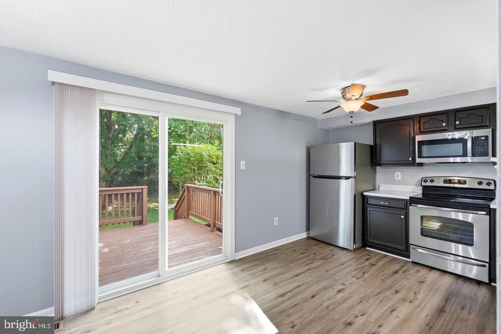 2013 CEDAR BARN WAY