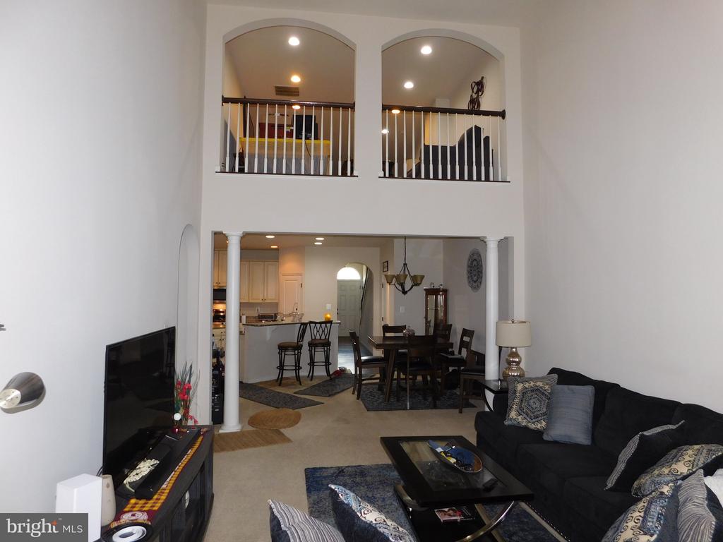 3215 SHADOW PARK LANE
