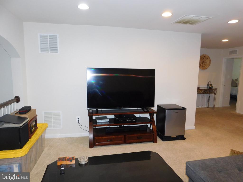 3215 SHADOW PARK LANE