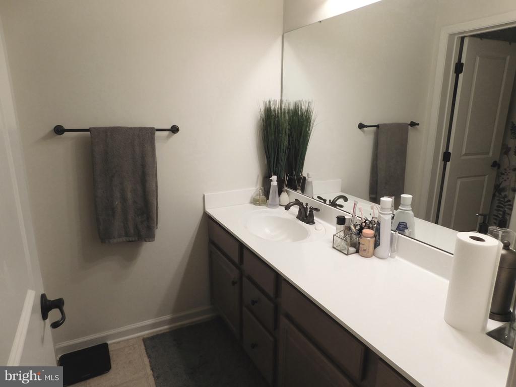 3215 SHADOW PARK LANE