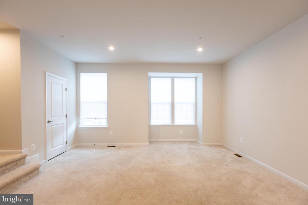 17 KENAI PLACE