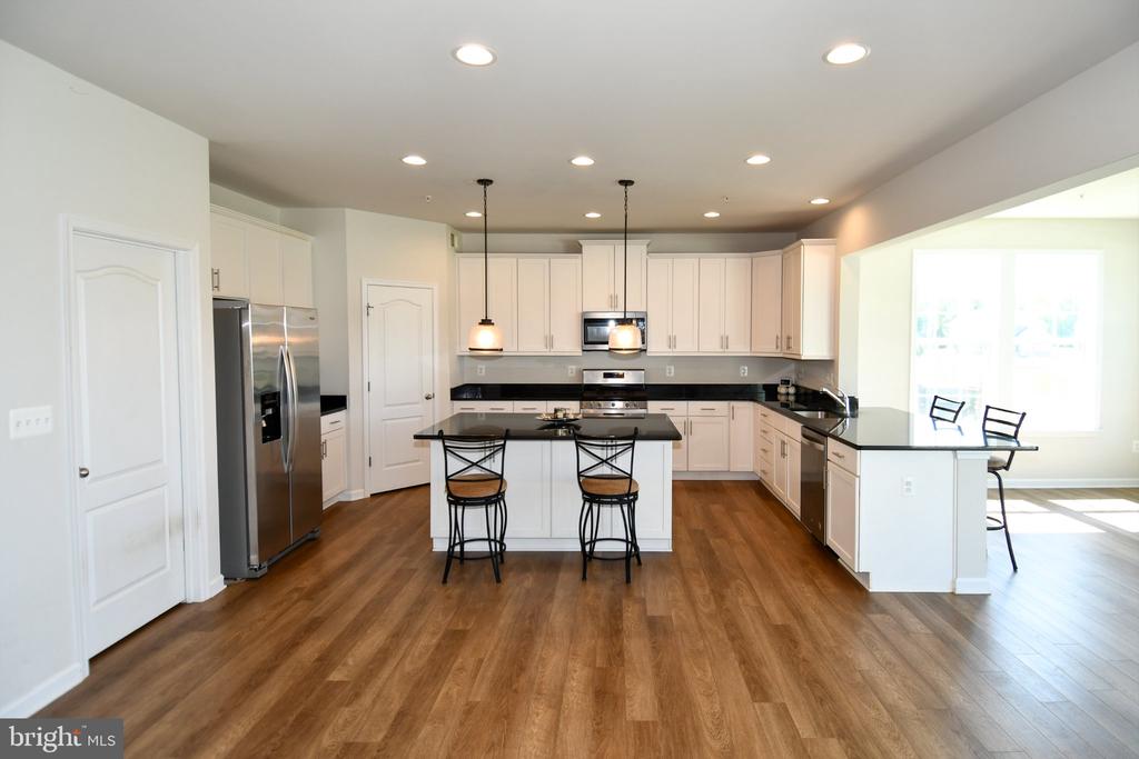 6677 TIMBER RIDGE LANE