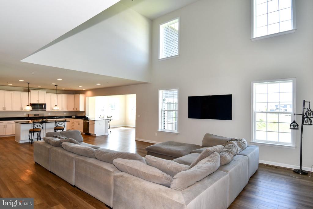 6677 TIMBER RIDGE LANE