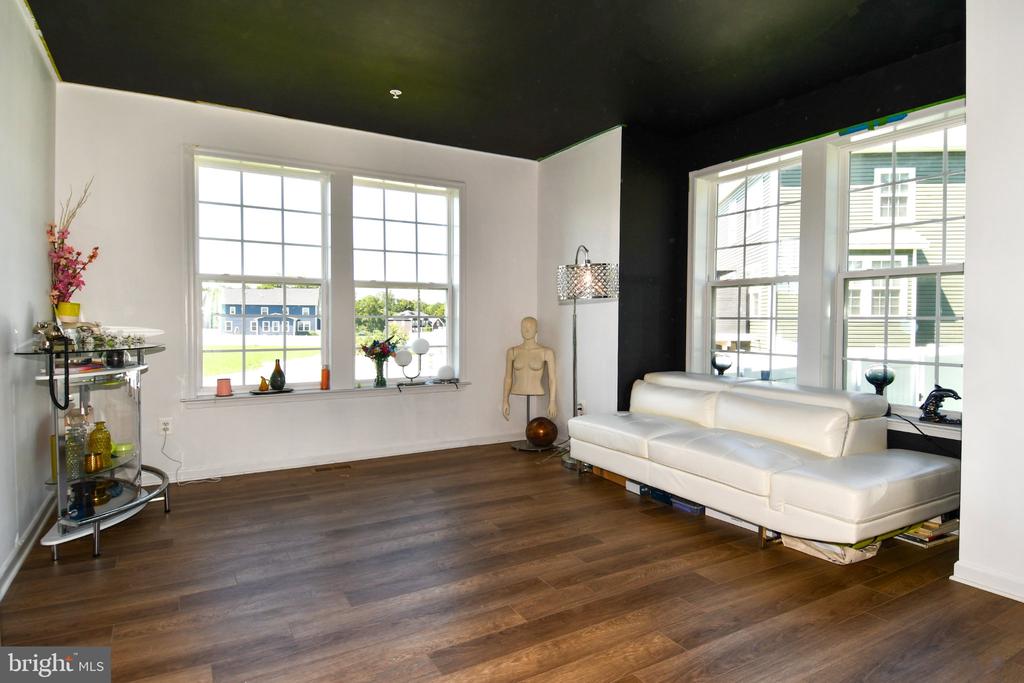 6677 TIMBER RIDGE LANE