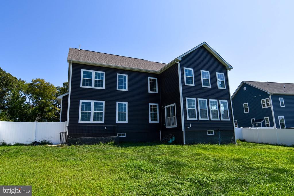 6677 TIMBER RIDGE LANE