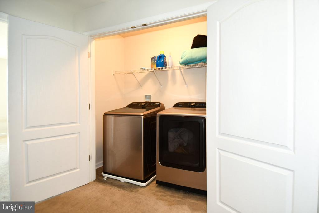 6677 TIMBER RIDGE LANE