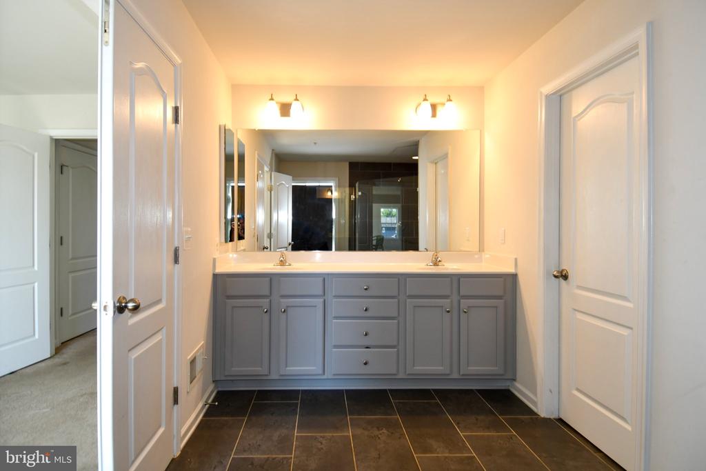 6677 TIMBER RIDGE LANE