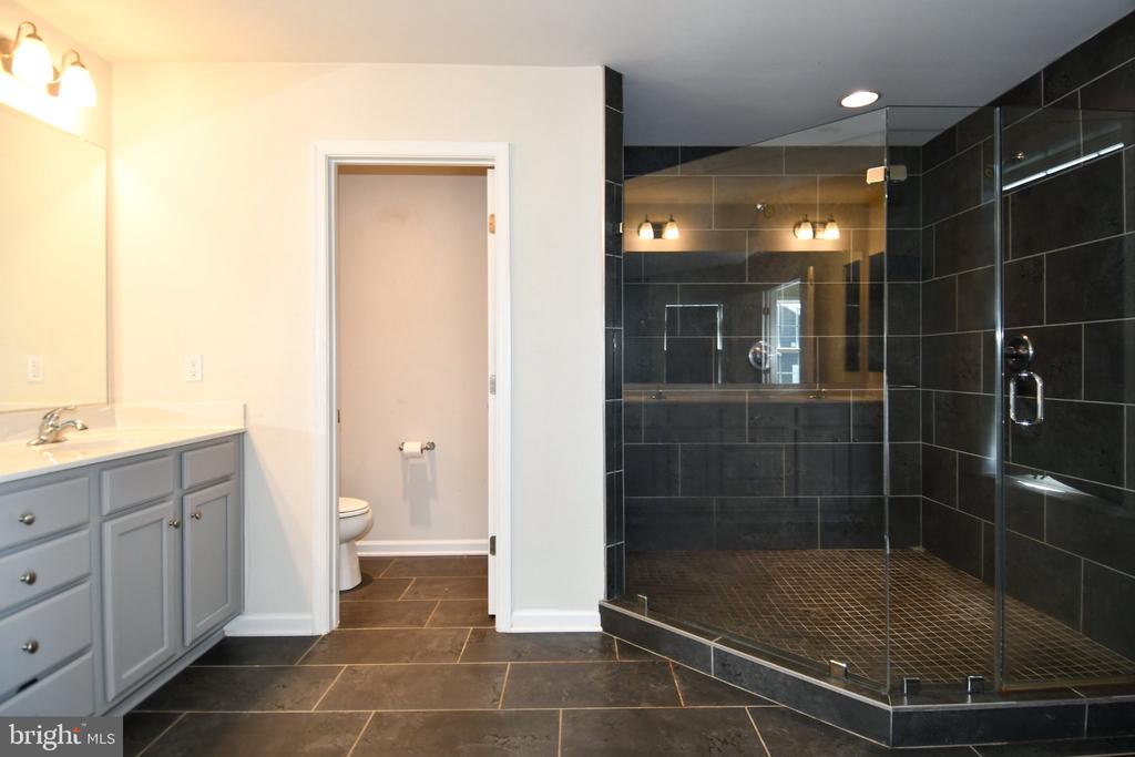 6677 TIMBER RIDGE LANE