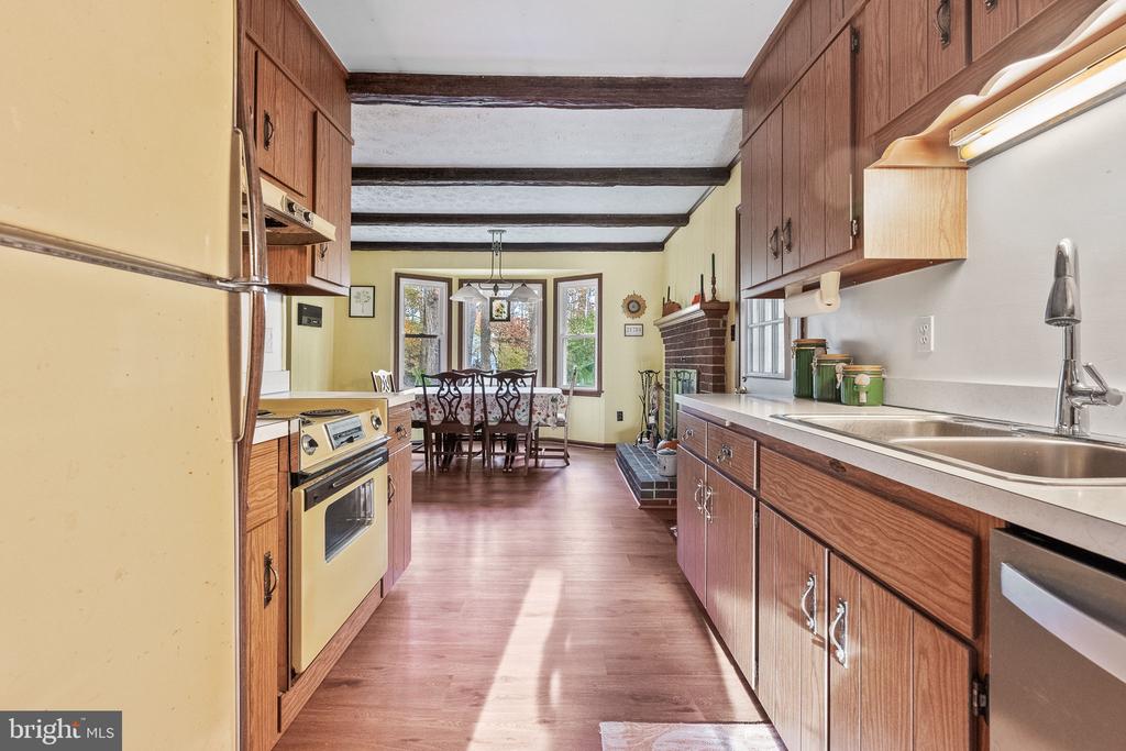 1229 BUCKHORN ROAD
