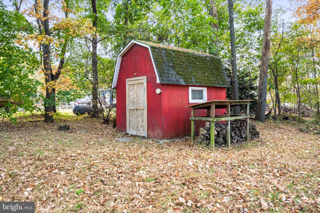 1229 BUCKHORN ROAD