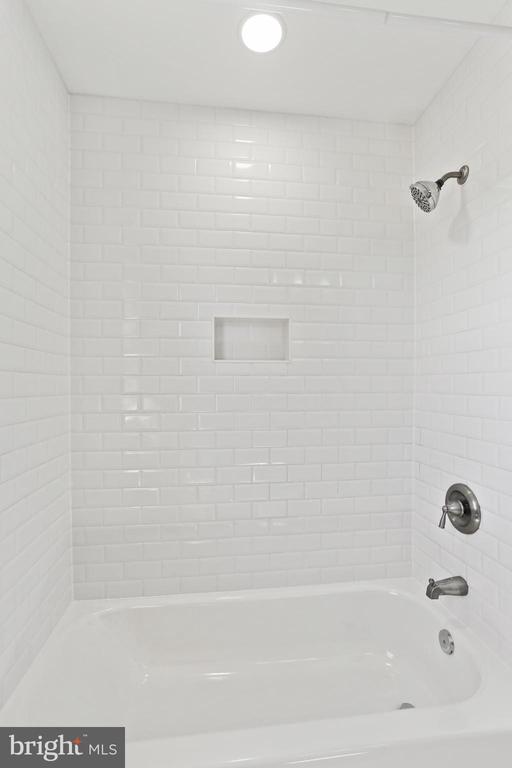 1024 JOHNSVILLE ROAD