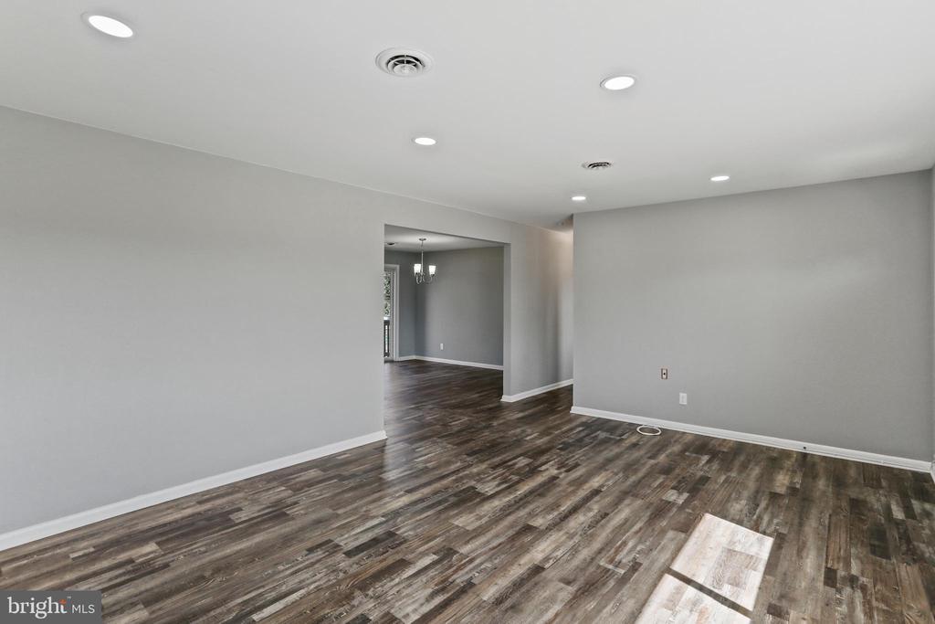 1024 JOHNSVILLE ROAD