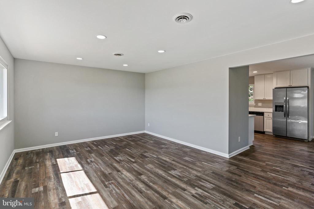 1024 JOHNSVILLE ROAD