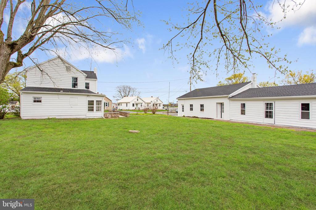 5115 HARNEY ROAD