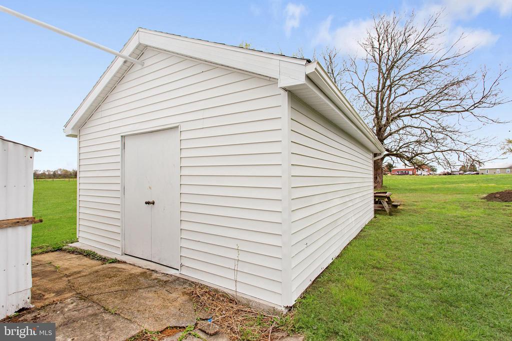 5115 HARNEY ROAD