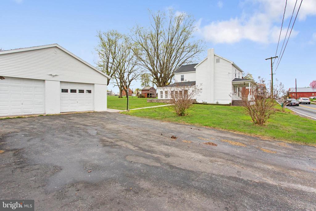 5115 HARNEY ROAD