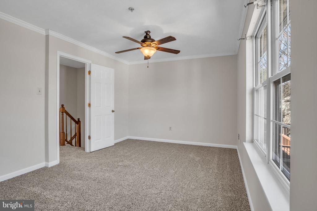 4660 MARKSMAN COURT
