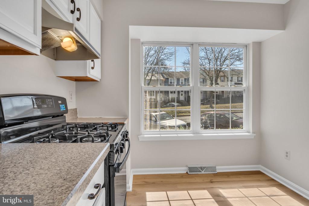 4660 MARKSMAN COURT