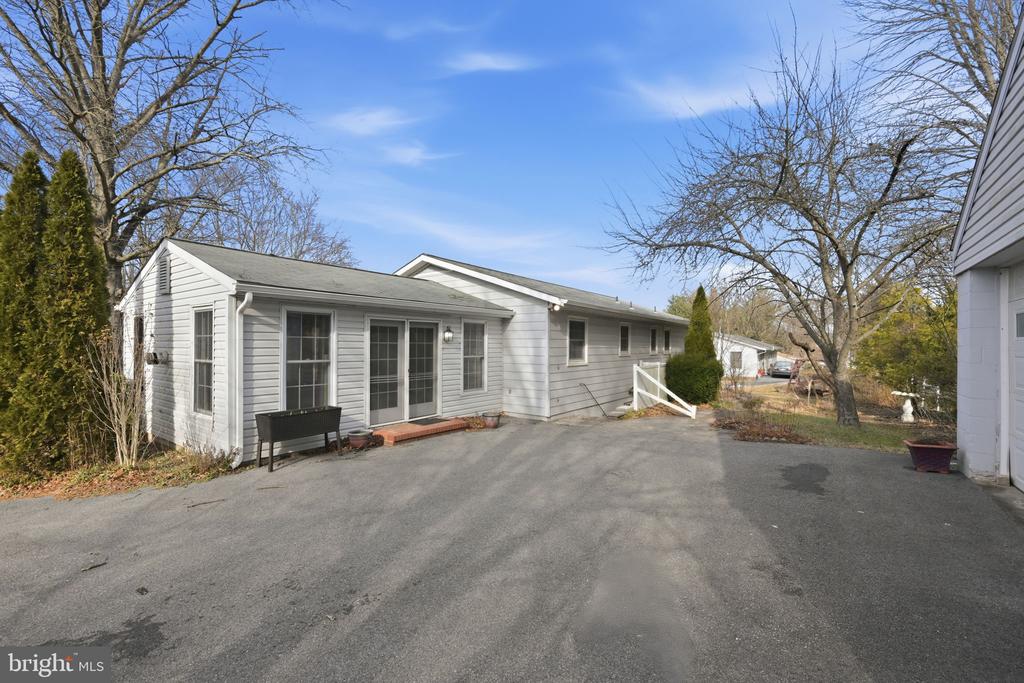 2133 MAYBERRY ROAD
