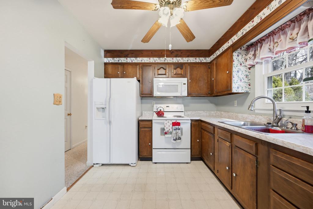 2133 MAYBERRY ROAD