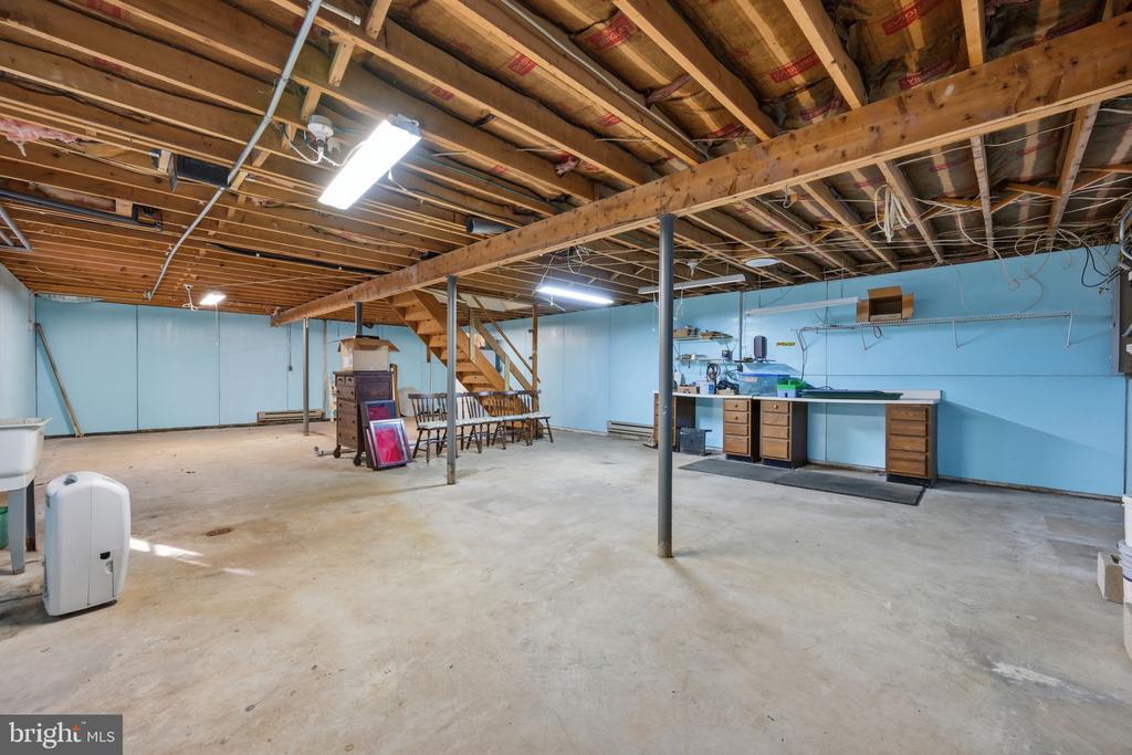 2133 MAYBERRY ROAD