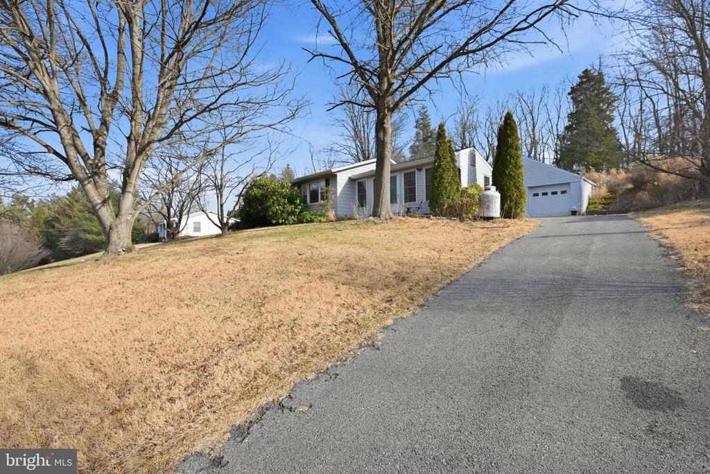 2133 MAYBERRY ROAD